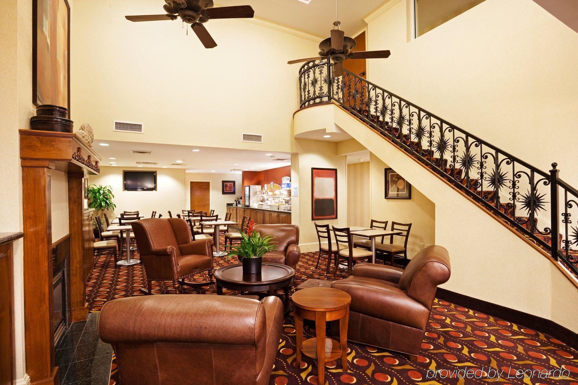 Comfort Suites Near Birkdale Village- Huntersville Interior photo