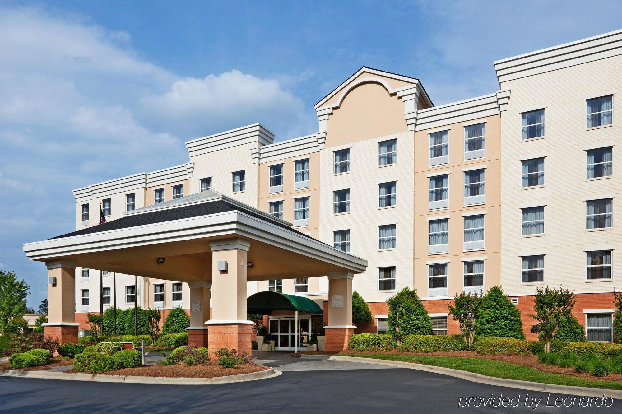 Comfort Suites Near Birkdale Village- Huntersville Exterior photo